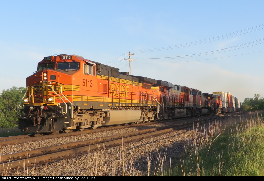 BNSF 5113 East